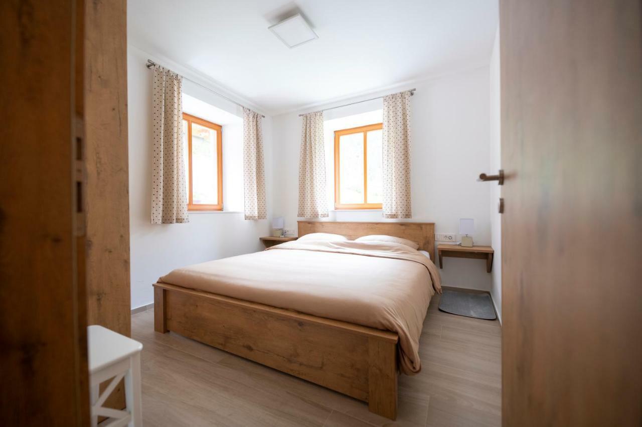 Apartamento Hisa Urska Log pod Mangartom Exterior foto