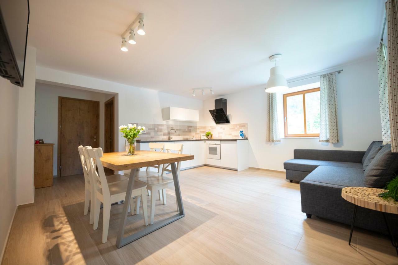 Apartamento Hisa Urska Log pod Mangartom Exterior foto